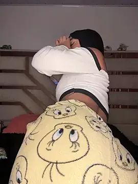 Freechat Laura-Khalifa on StripChat