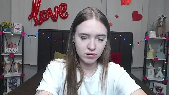 LauraHlot on StripChat