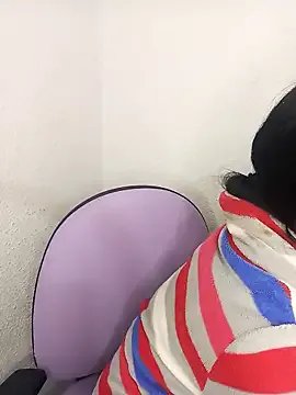 laurahotdirty — deep throat messy saliva