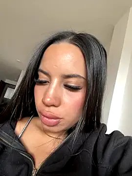 LauraSweett on StripChat