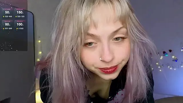 lavenderluxe on StripChat