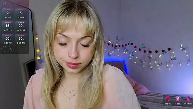 lavenderluxe on StripChat