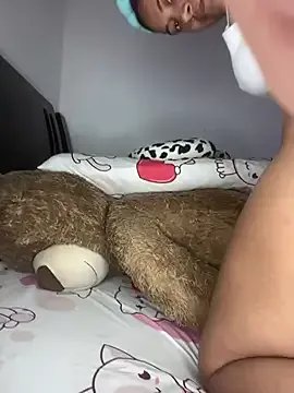 Layla__Zhara on StripChat