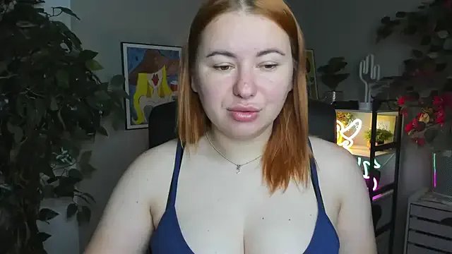 LAYLAxSTAR on StripChat