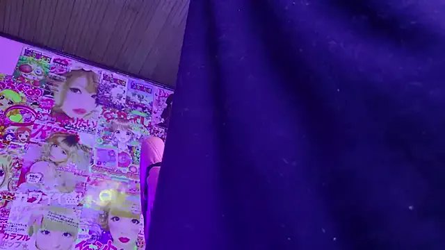 LaytonBox on StripChat