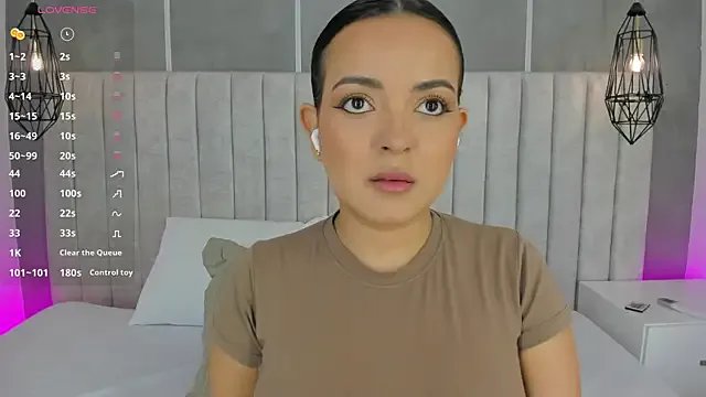 lea_gray on StripChat