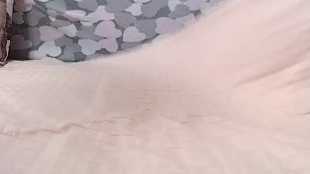 Offline lelapopins on StripChat