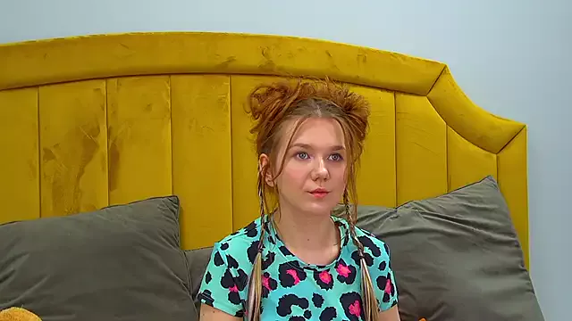 LessySmith on StripChat 