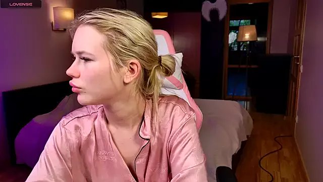 LexieLoree on StripChat