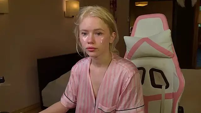 LexieLoree on StripChat