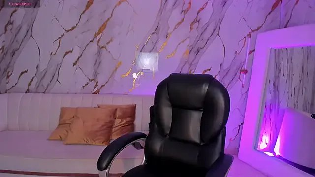 LexieWayne on StripChat