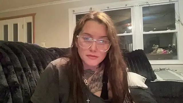 Offline lexymarie on StripChat