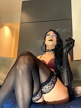 Lia_Jones77 on StripChat