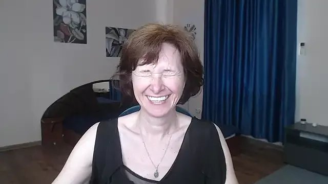 Lia_Tito on StripChat