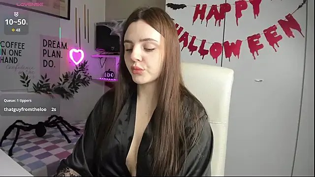 LiaWoow on StripChat