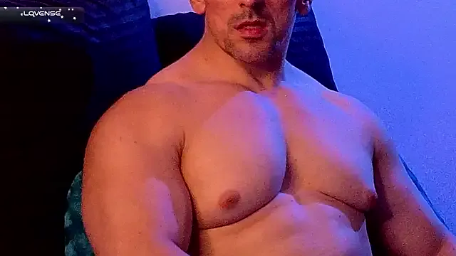 Freechat life_warrior on StripChat