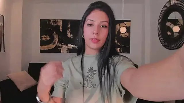 LilaWest on StripChat