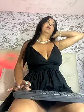 Lili__taylor on StripChat