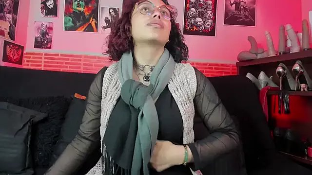 lilith-deveraux on StripChat