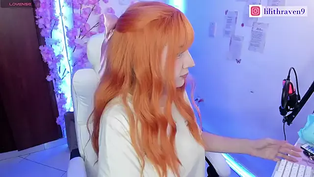 Offline Lilith_Raven_ on StripChat