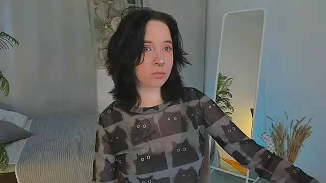 Offline lilithlunna on StripChat