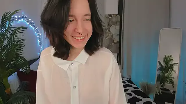 Offline lilithlunna on StripChat