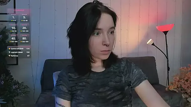 Offline lilithlunna on StripChat