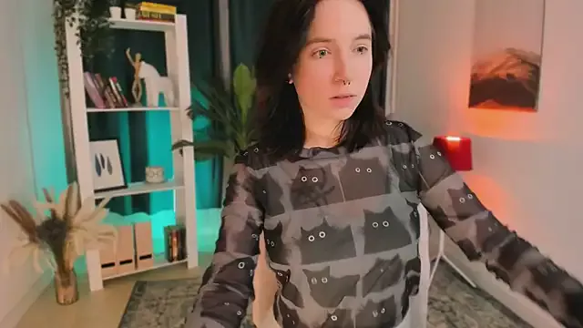 Offline lilithlunna on StripChat