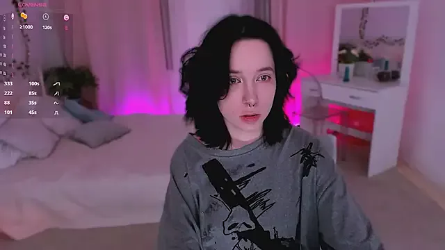 Offline lilithlunna on StripChat