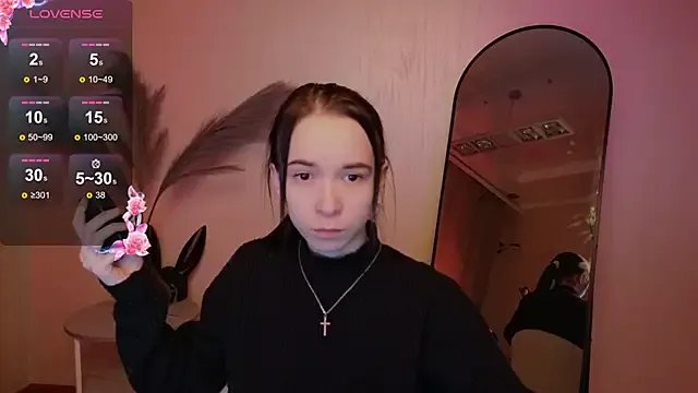 LilithStrangfor on StripChat