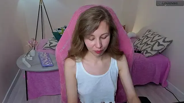 Offline Lill_Mary on StripChat