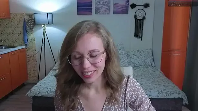 Offline Lill_Mary on StripChat