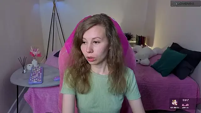 Offline Lill_Mary on StripChat