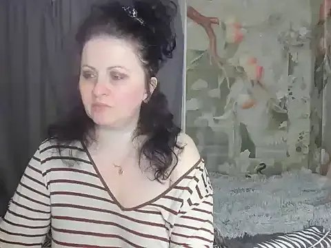 Lillian2 on StripChat