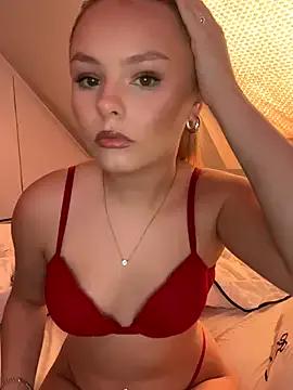 LillieWebb_ — Get my boobies out