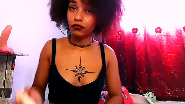 Lillith_Bloom on StripChat