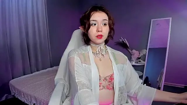 lilly_Cherry_ on StripChat