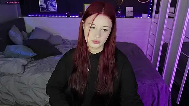 Lily_Moonlight on StripChat