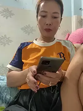 Offline Linaannn on StripChat