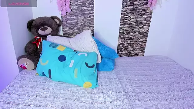 Offline linda_montoya on StripChat