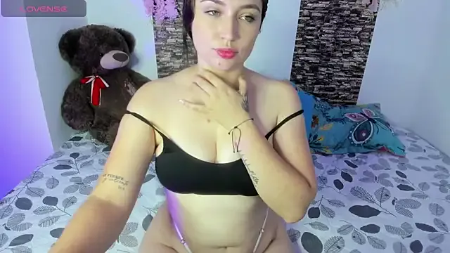 Offline linda_montoya on StripChat