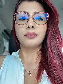 LINDA_PATTY94 on StripChat