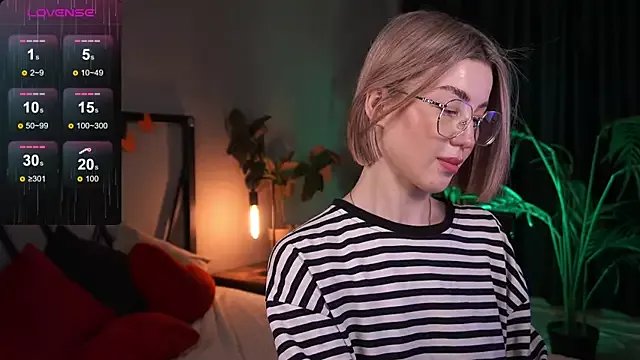 LindaThacker on StripChat