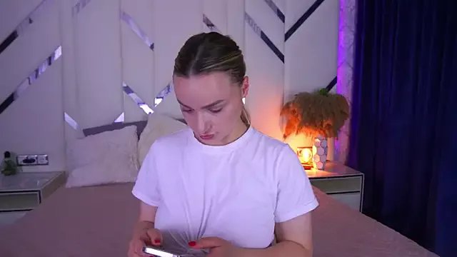 LindsieGreyy on StripChat