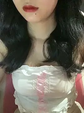 Linhtruong_ on StripChat