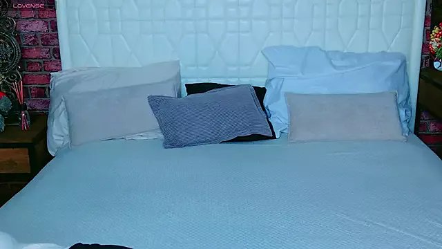 Lisa_Adam on StripChat