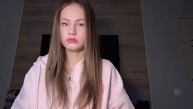 lisa_montana — I'll show you the bottom of my chest