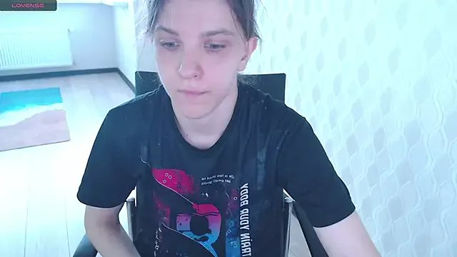 LisaHeart on StripChat