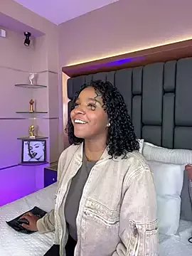 LisaMendez on StripChat