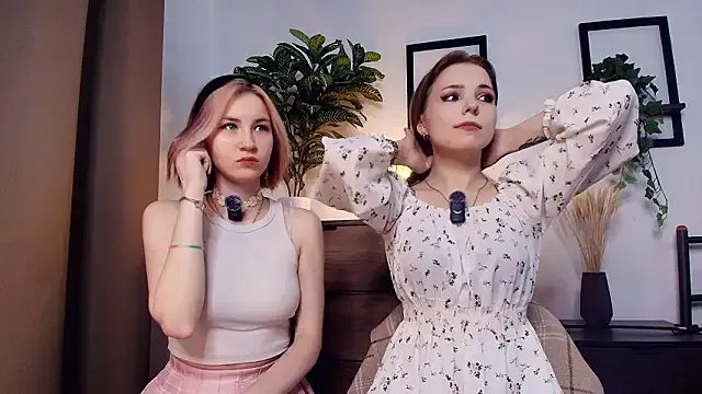 Litllee_Babyss on StripChat